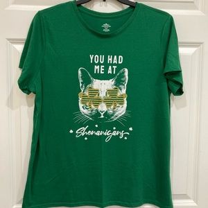 Way to celebrate XXL (20) Womens car st. Patty’s day green gold glitter shirt